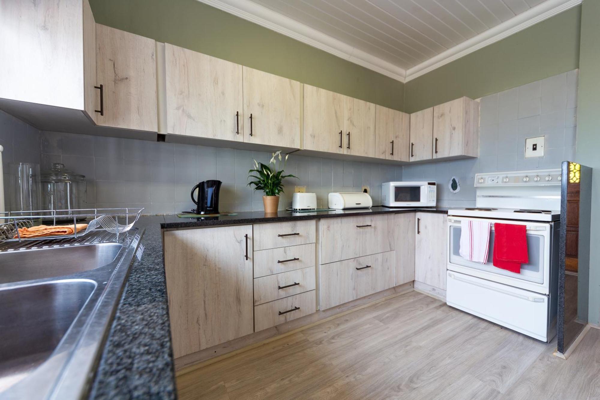 Graceland Self-Catering Cottages 윈터턴 외부 사진