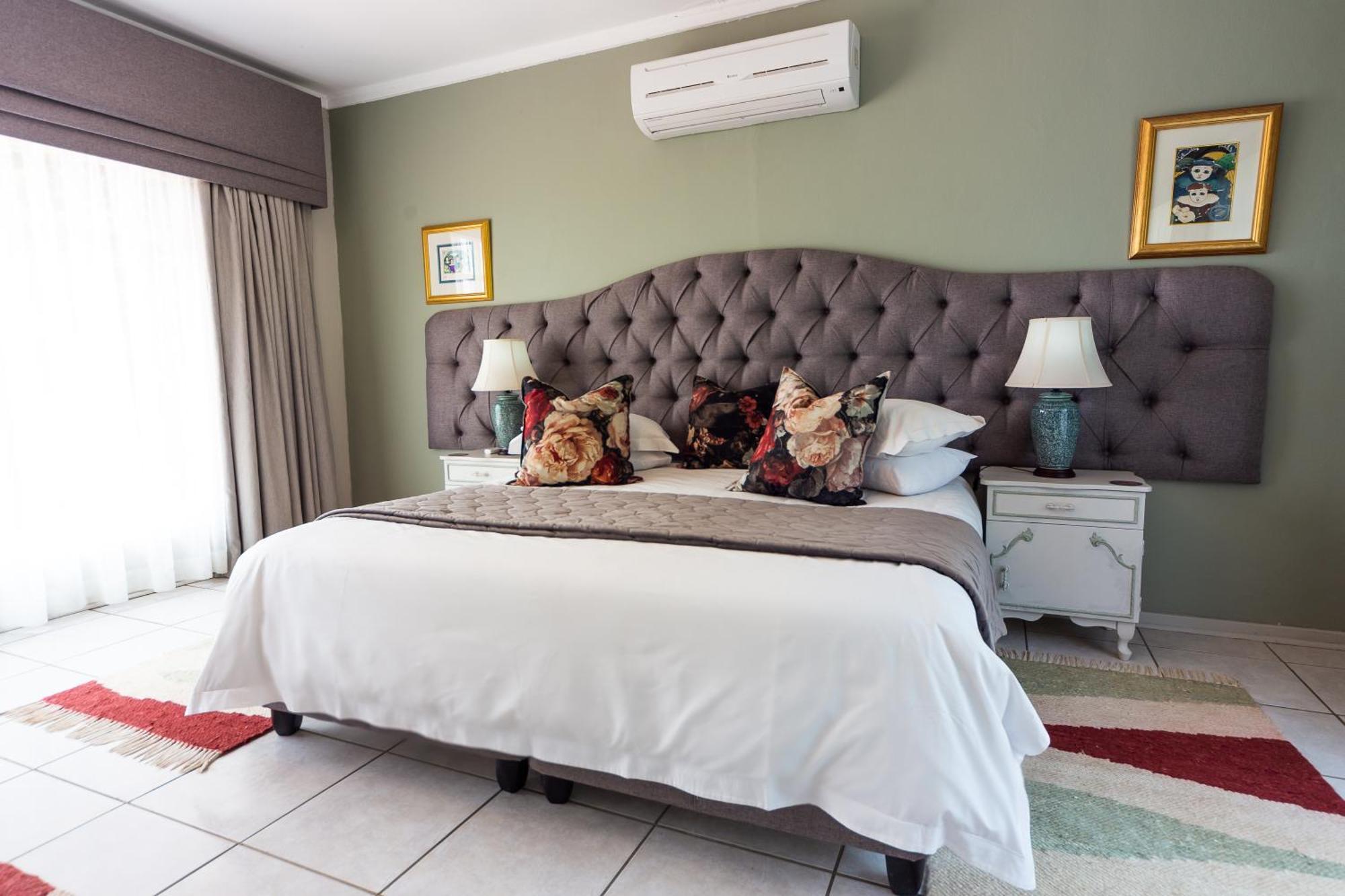 Graceland Self-Catering Cottages 윈터턴 외부 사진